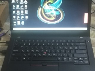 Laptop ThinkPad Lenovo i7 gen 8 RAM 16 giga